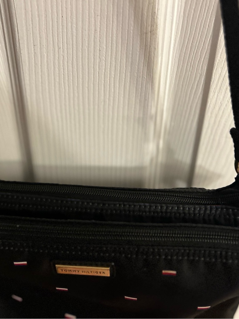Tommy Hilfiger Black Crossbody Shoulder Bag with Subtle Stripe Accents - Picture 10 of 12